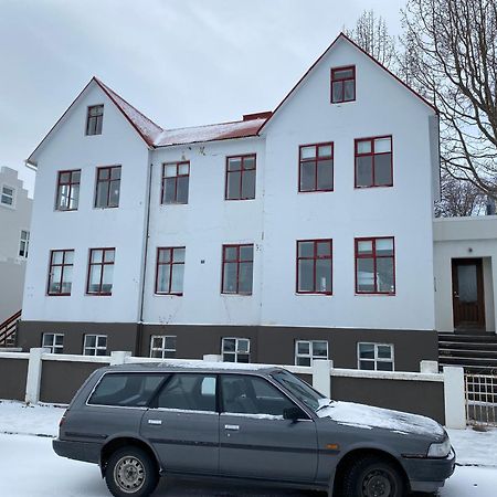 Day Dream Central Akureyri Three Bedroom Apt Exterior foto