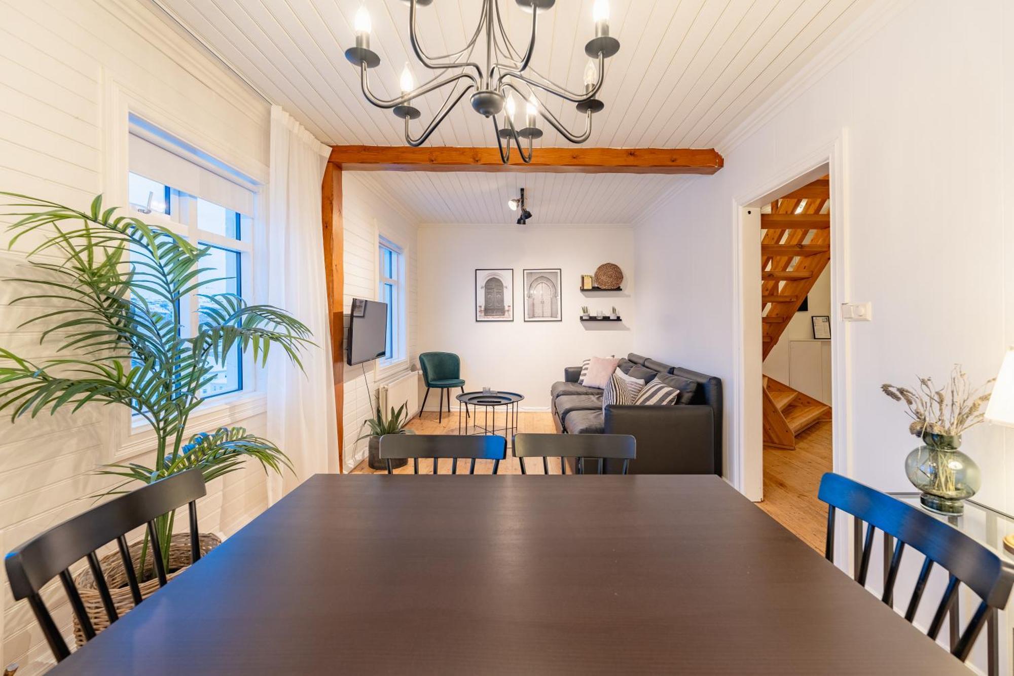 Day Dream Central Akureyri Three Bedroom Apt Exterior foto