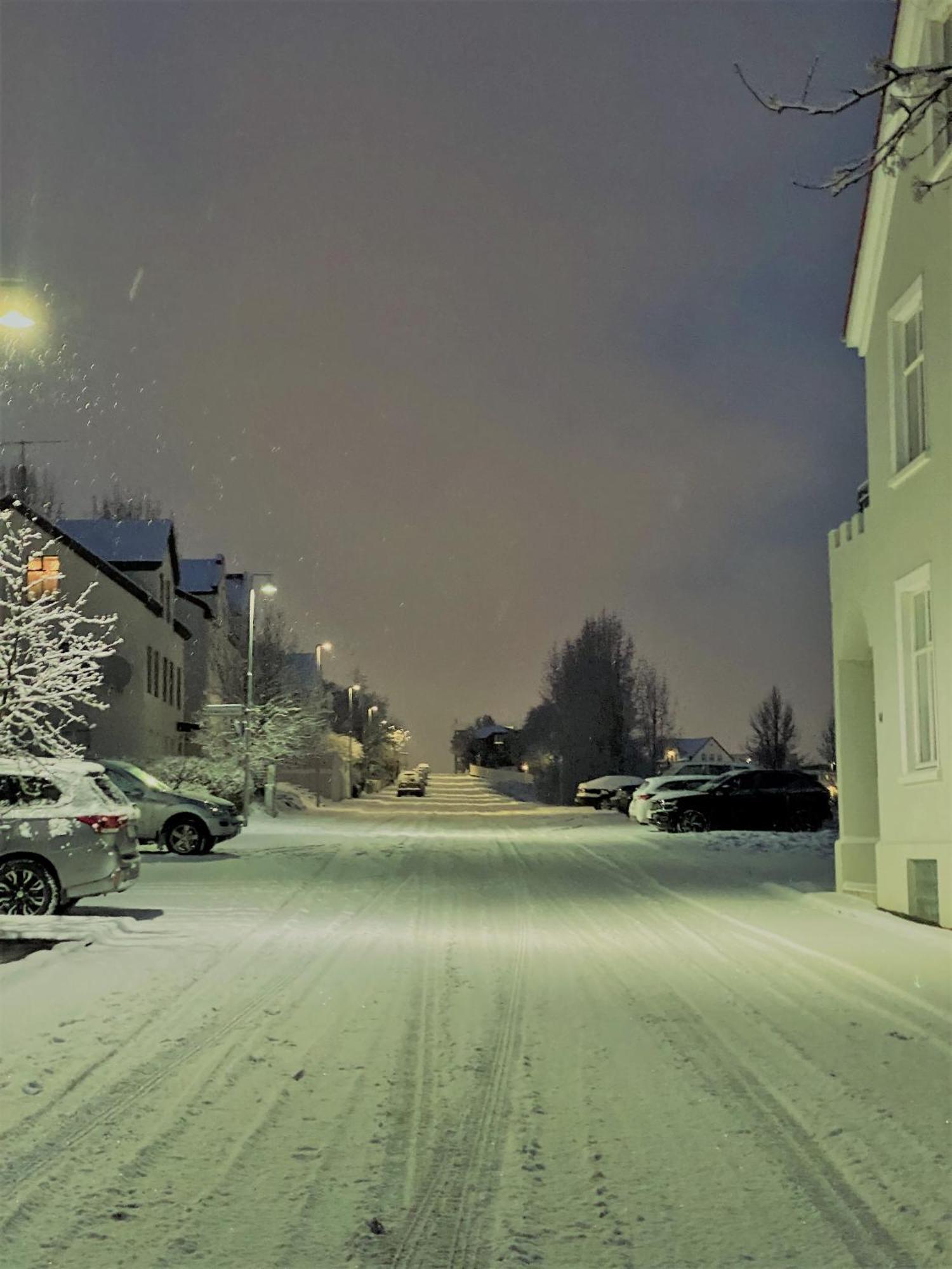 Day Dream Central Akureyri Three Bedroom Apt Exterior foto